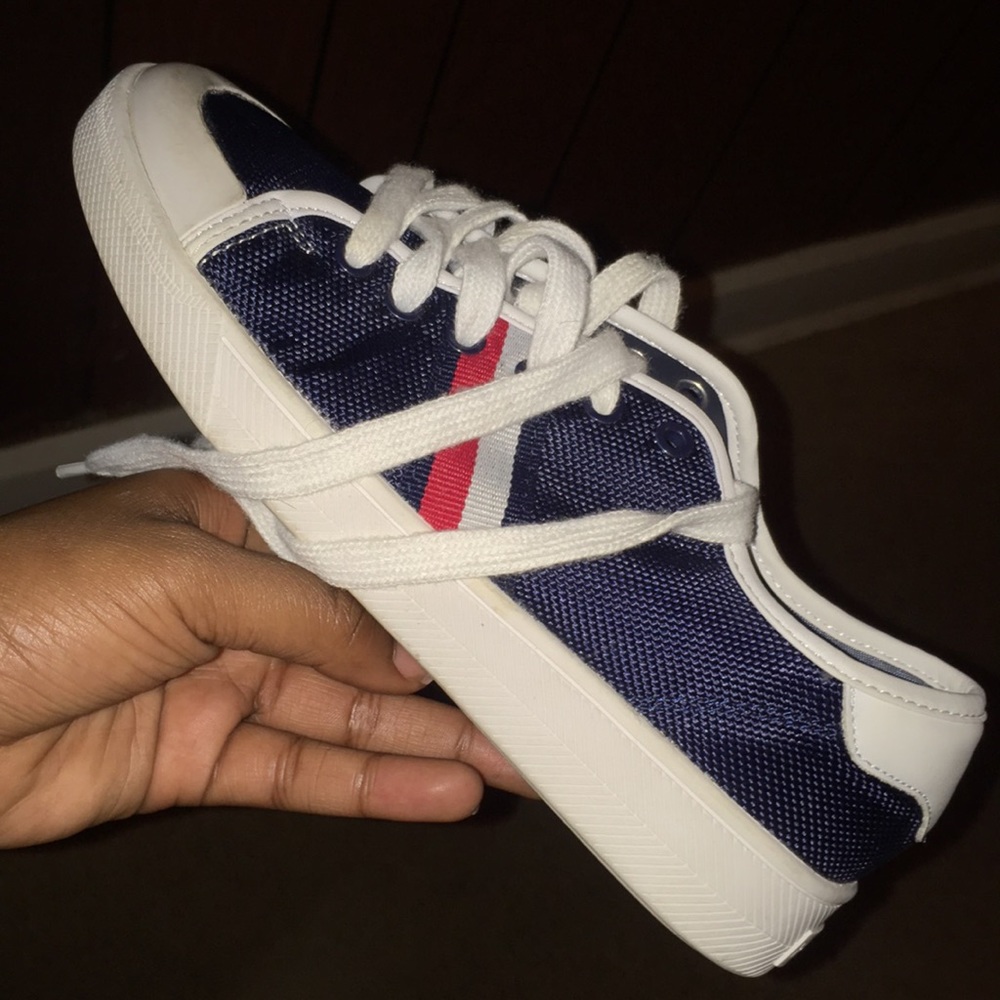 Tommy Hilfiger